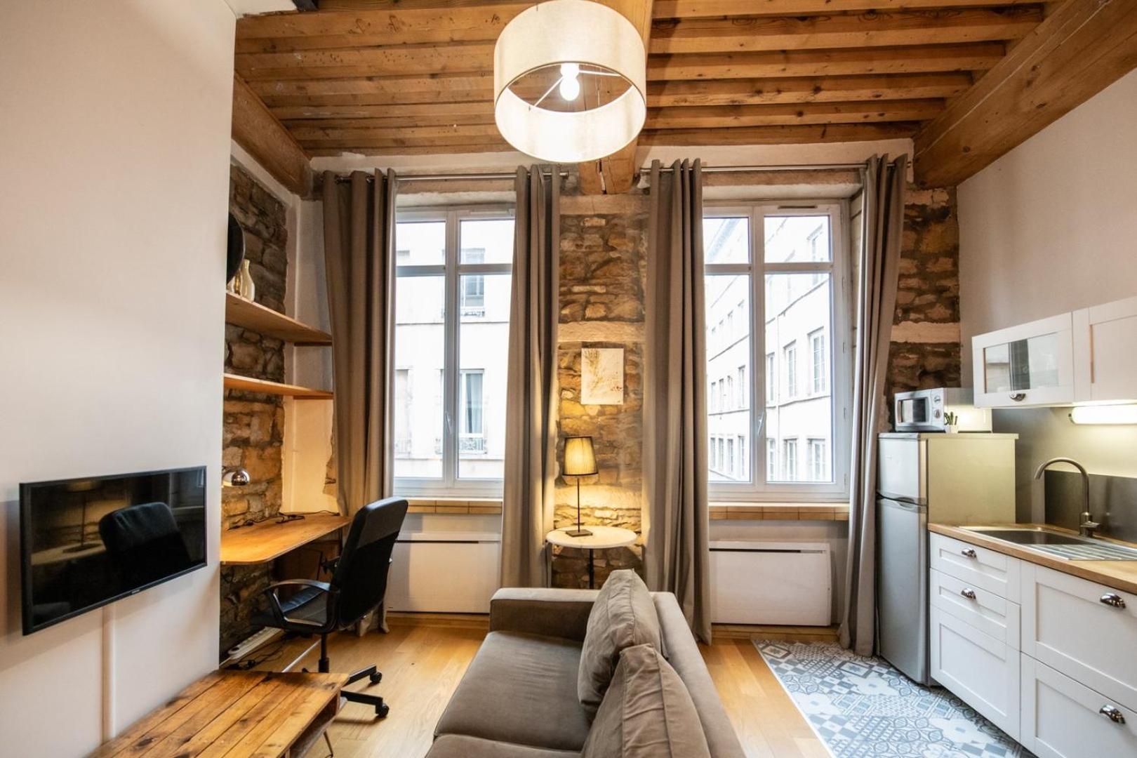 Le Petit Imbert - Studio Chaleureux Et Cozy Lyon Bagian luar foto